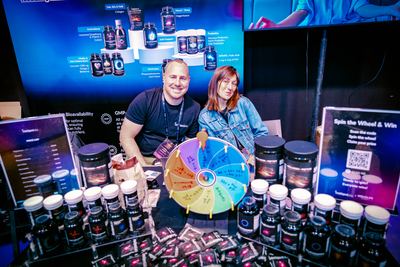 Exhibitors showcase wellness products and engage attendees at the HOLOLIFE Summit 2025 in Tallinn.