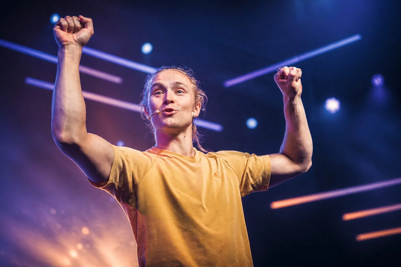 Gong Yoga Turned A Summit Hall Into A Chamber Of Presence